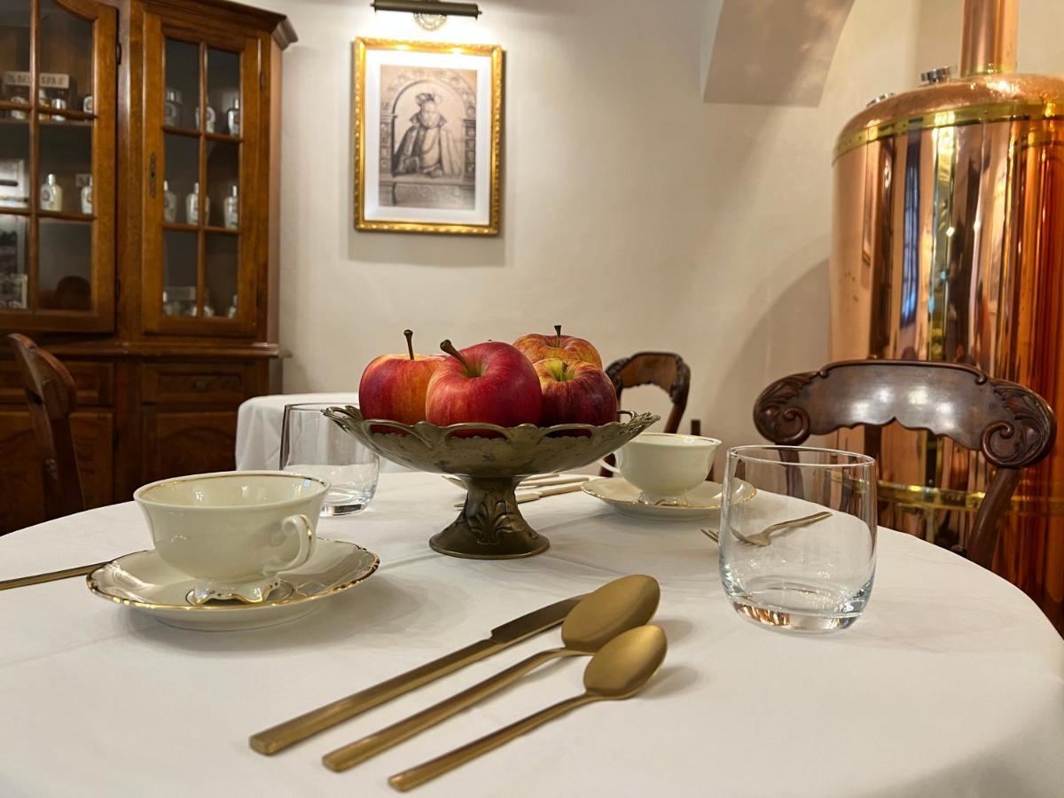 Spa Beerland Chateaux - U Zlate Hrusky / At Golden Pear Praga Exterior foto