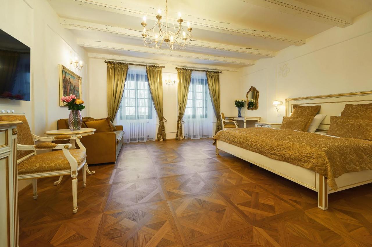 Spa Beerland Chateaux - U Zlate Hrusky / At Golden Pear Praga Exterior foto